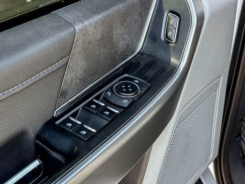 Used 2024 Ford F150 XLT RWD image 26