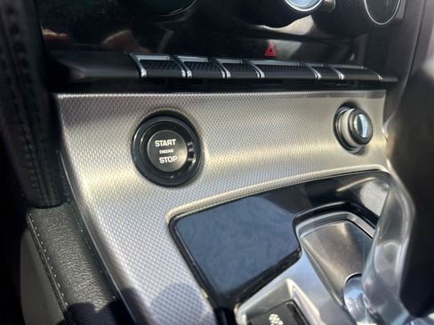 Used 2016 Jaguar F-TYPE Coupe RWD image 38
