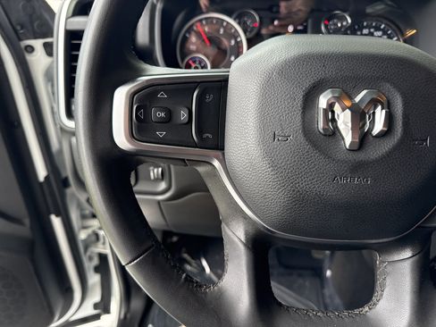 Used 2025 RAM 2500 Big Horn AWD/4WD image 18