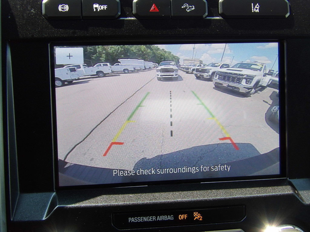 Used 2020 Ford F250 XLT w/ FX4 Off-Road Package AWD/4WD image 24