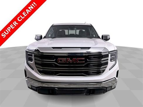 Used 2023 GMC Sierra 1500 SLT image 3