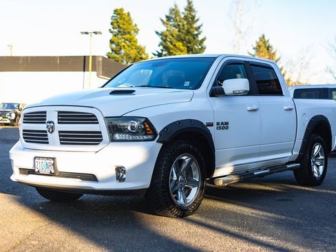 Used 2017 RAM 1500 Sport image 4