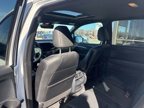 Used 2023 Honda Passport EX-L image 39