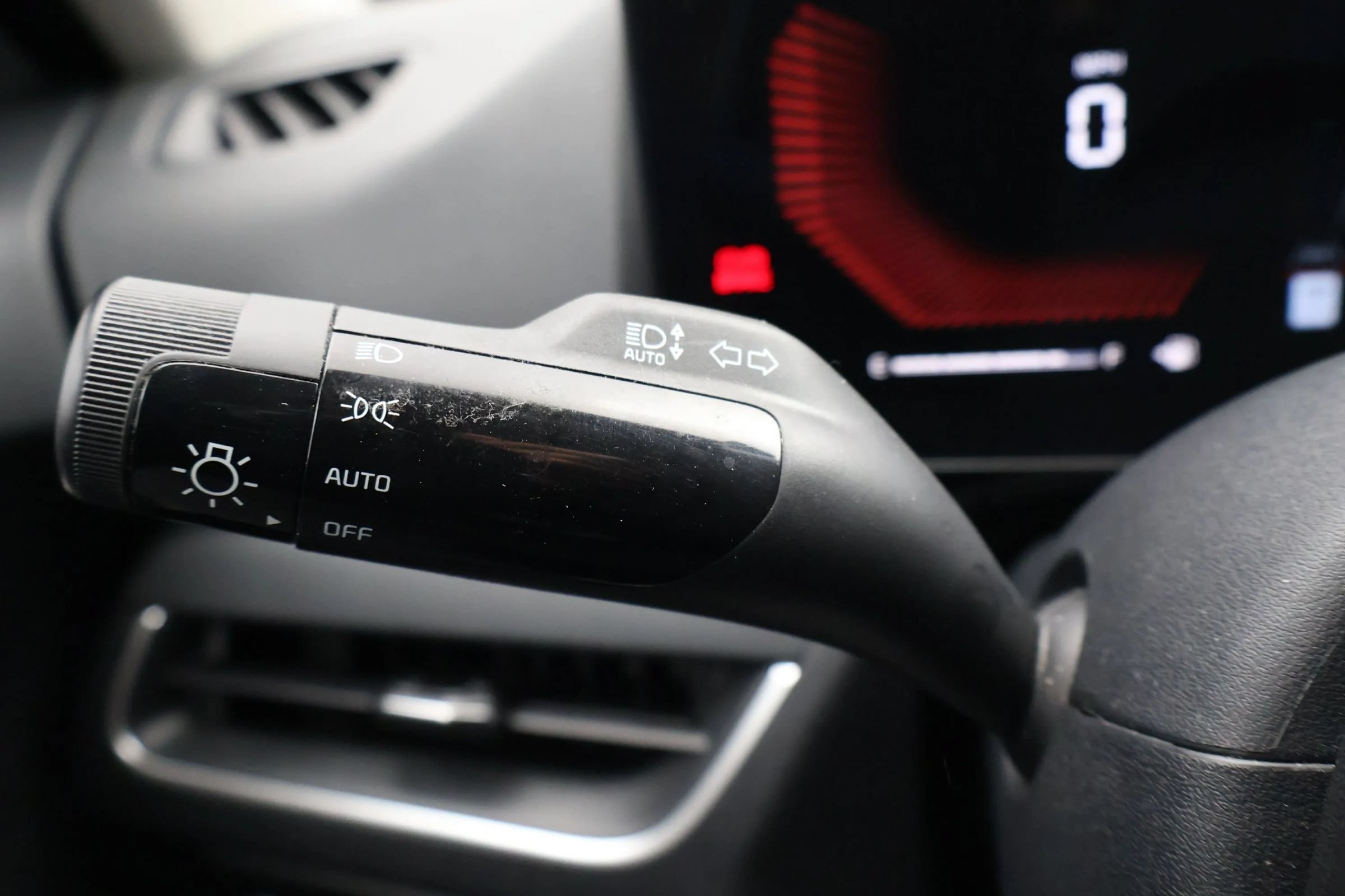 Used 2025 Kia K4 FWD image 25