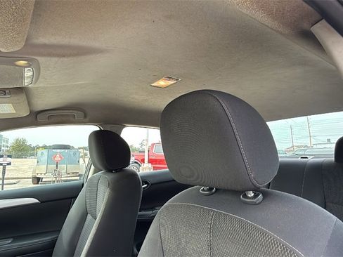 Used 2017 Nissan Sentra S image 14