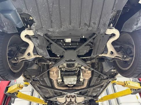 Used 2004 Ford Thunderbird RWD image 12