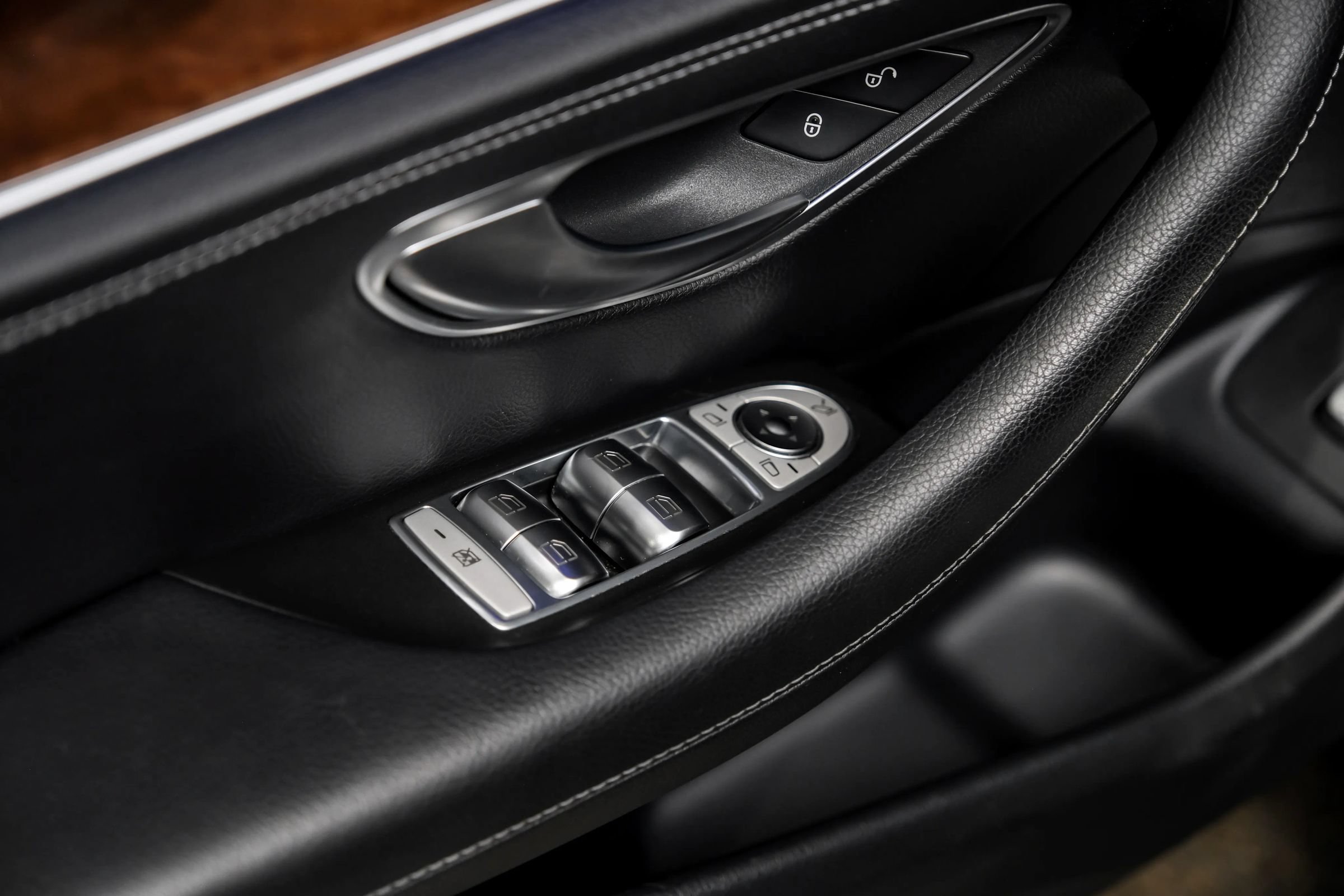 Used 2017 Mercedes-Benz E 300 image 41