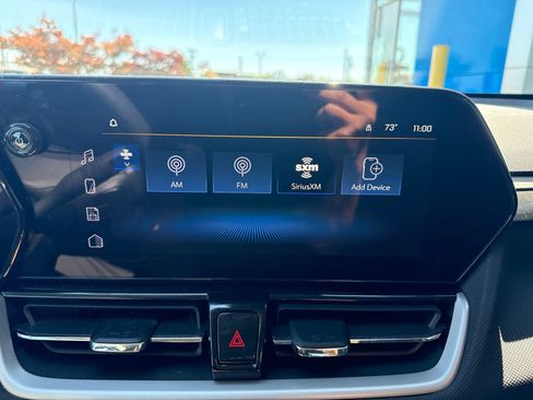 Used 2025 Chevrolet TrailBlazer LT AWD/4WD image 24
