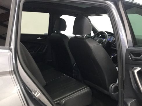 Used 2024 Volkswagen Tiguan SE R-Line FWD image 16