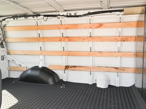 Used 2024 GMC Savana 2500 Work Van w/ Driver Convenience Package image 15