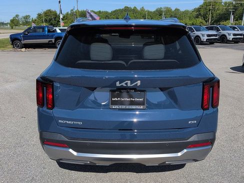 Used 2025 Kia Sorento EX w/ Panoramic Sunroof Package AWD/4WD image 6