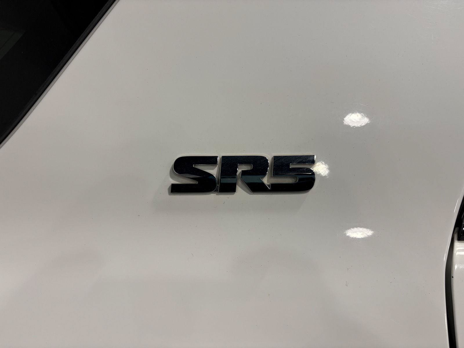 Used 2021 Toyota 4Runner SR5 Premium AWD/4WD image 11