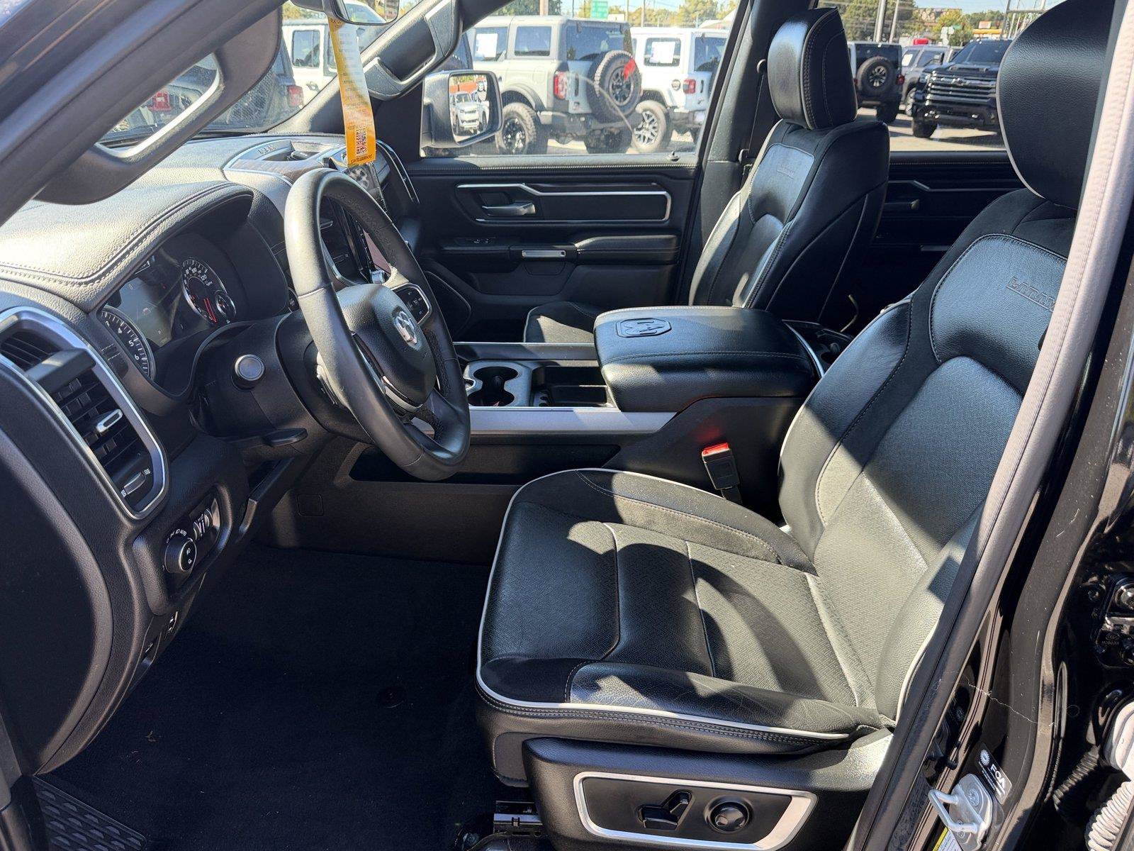 Used 2025 RAM 1500 Laramie AWD/4WD image 19