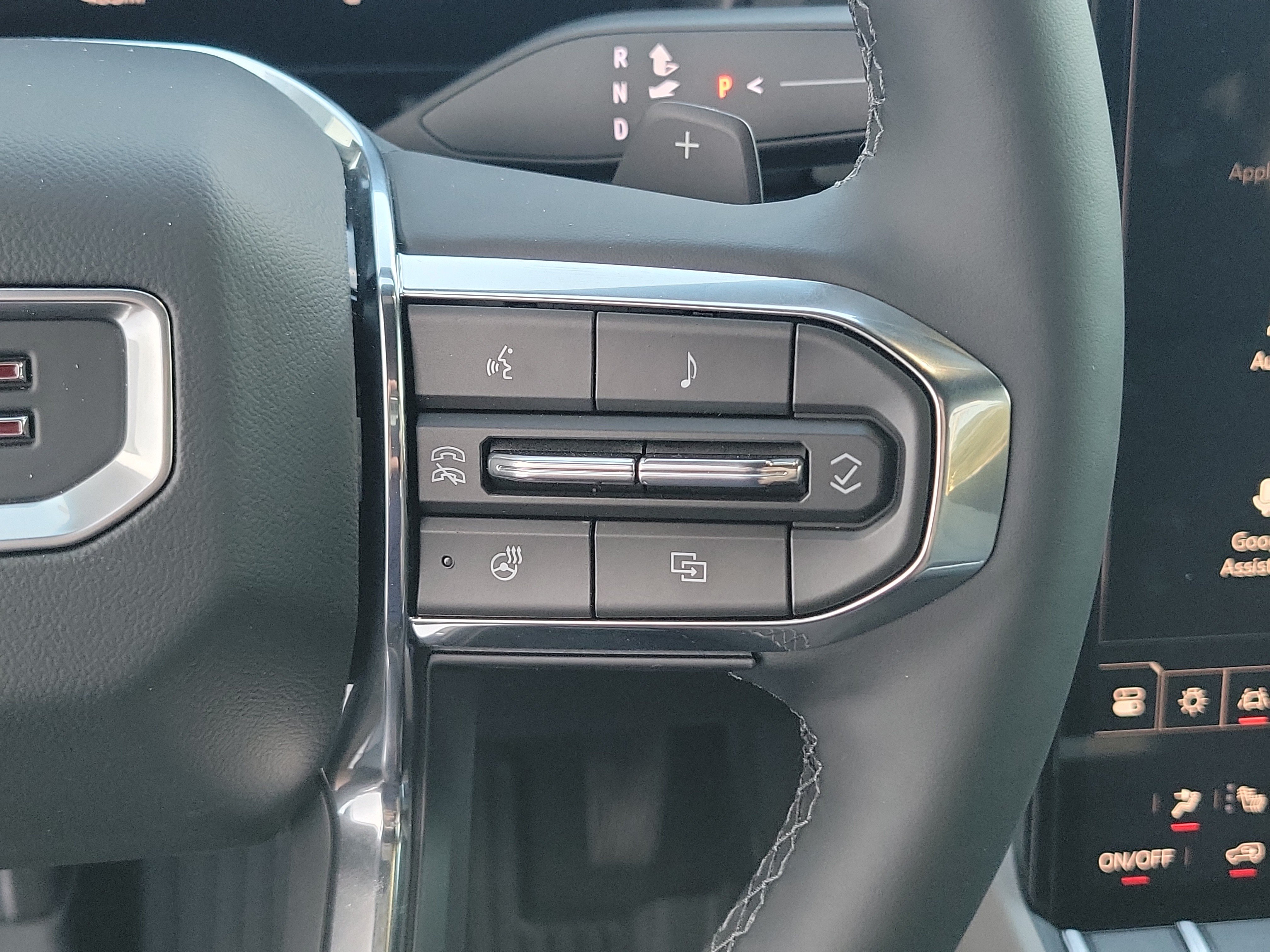 New 2027 GMC Terrain Elevation w/ LPO, Floor Liner Package FWD image 25