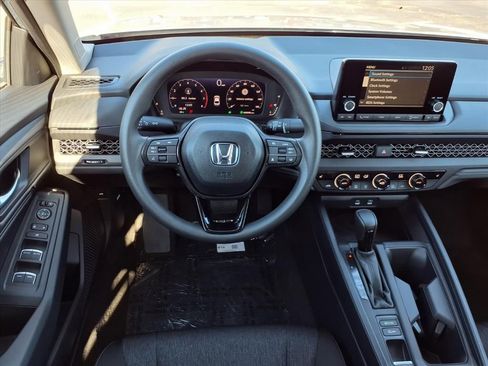New 2025 Honda Accord SE image 13