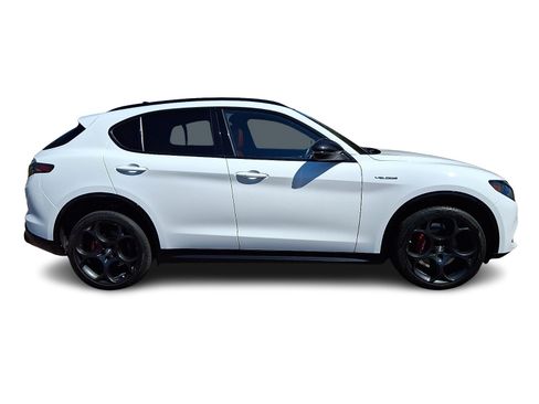 Used 2024 Alfa Romeo Stelvio Veloce AWD/4WD image 7