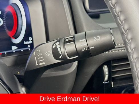 Used 2025 Nissan Rogue Platinum w/ Platinum Premium Package FWD image 16
