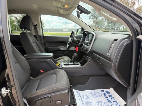Used 2017 Chevrolet Colorado LT w/ Midnight Edition AWD/4WD image 25