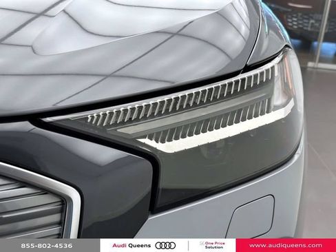 Certified 2022 Audi Q4 e-tron Prestige AWD/4WD image 8