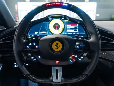 Certified 2025 Ferrari Purosangue AWD/4WD image 5