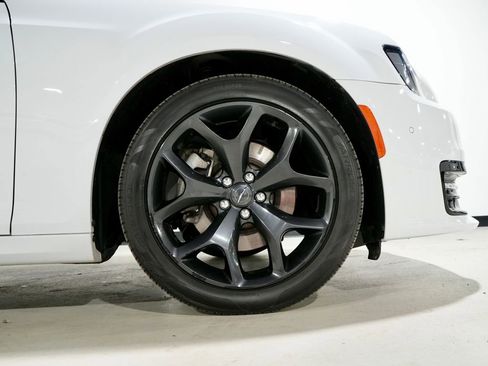 Used 2021 Chrysler 300 S w/ S Model Appearance Package image 33