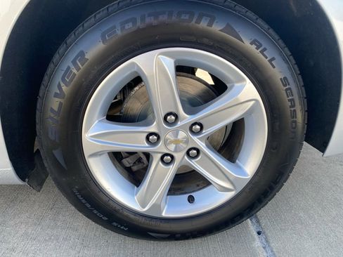 Used 2022 Chevrolet Malibu LS image 26