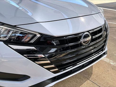 Used 2024 Nissan Versa SV w/ Electronics Package image 27