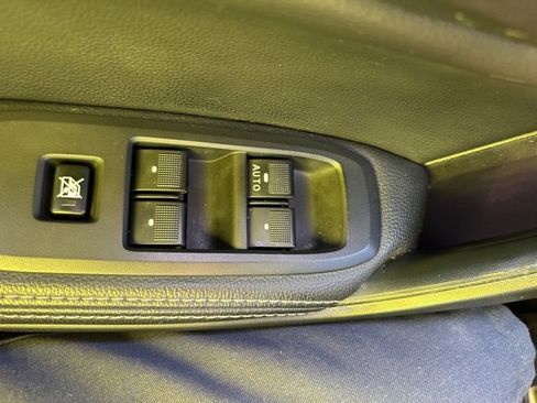 Used 2022 Ford Ranger Lariat w/ FX4 Off-Road Package image 26