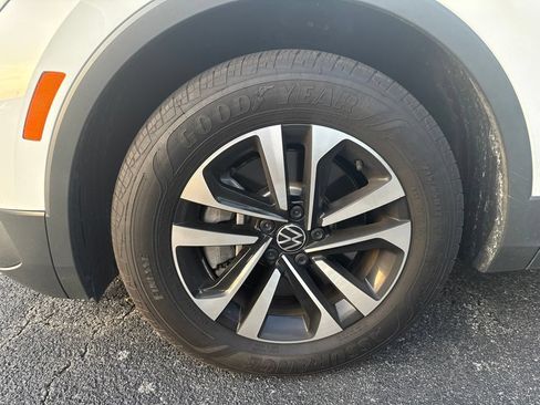 Used 2024 Volkswagen Tiguan S FWD image 8