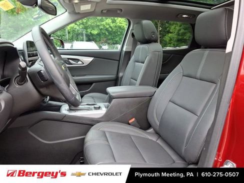 Used 2023 Chevrolet Blazer LT FWD image 16