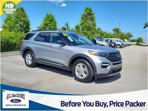 Certified 2022 Ford Explorer XLT w/ Equipment Group 202A RWD image 1