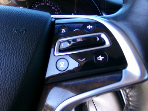 Used 2014 Cadillac XTS Luxury image 15