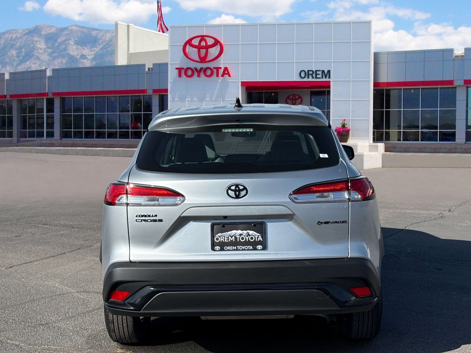 Used 2025 Toyota Corolla Cross AWD Hybrid image 4
