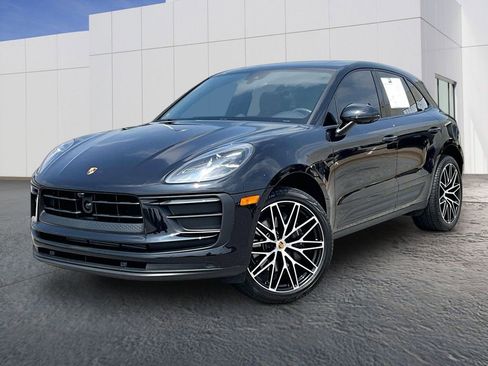 Certified 2024 Porsche Macan AWD/4WD image 1