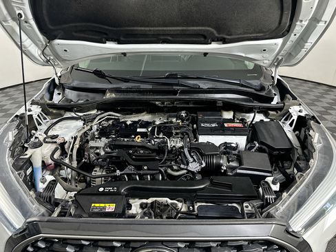 Used 2022 Toyota Corolla Cross XLE w/ Convenience Package image 35