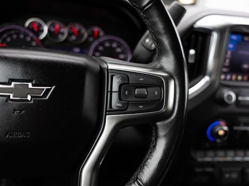 Used 2020 Chevrolet Silverado 1500 LT Trail Boss AWD/4WD image 15