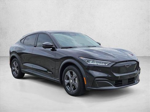Used 2022 Ford Mustang Mach-E Select w/ Comfort/Technology Package RWD image 3