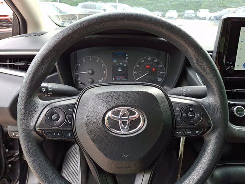 Used 2024 Toyota Corolla LE FWD image 20
