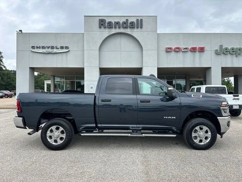 Certified 2026 RAM 2500 Big Horn AWD/4WD image 8