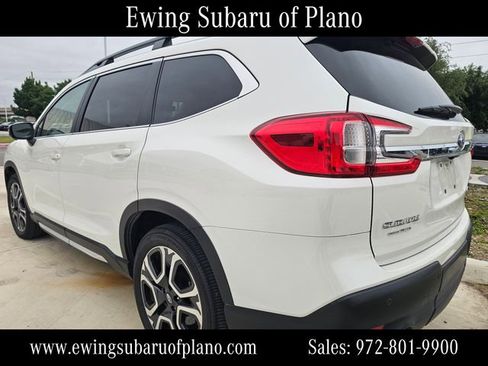Used 2023 Subaru Ascent Limited w/ Technology Package AWD/4WD image 3