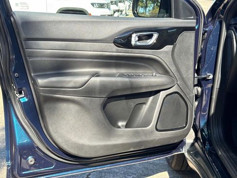 New 2026 Jeep Compass Latitude AWD/4WD image 16