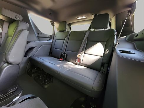 Used 2024 Chevrolet Tahoe LT image 14