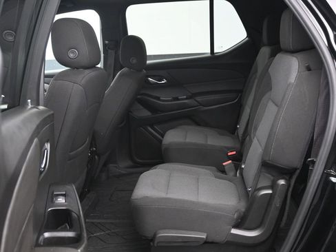 Used 2023 Chevrolet Traverse LT w/ LPO, Floor Liner Package AWD/4WD image 15