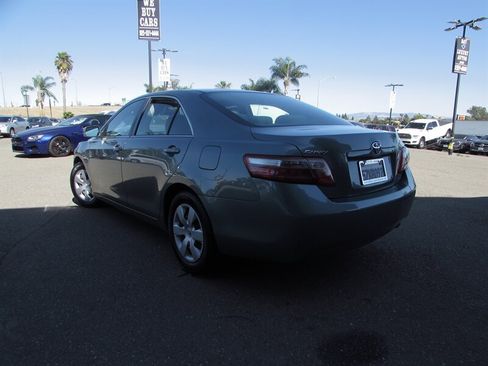 Used 2007 Toyota Camry CE FWD image 5