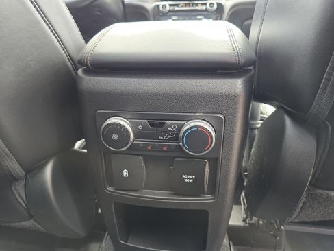 Used 2021 Ford Explorer Platinum w/ Equipment Group 601A image 22