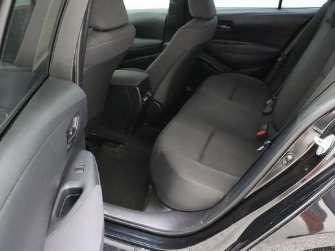 Used 2023 Toyota Corolla LE image 28