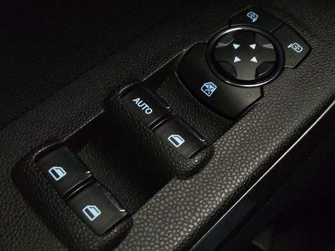 Used 2020 Ford EcoSport SE FWD image 27