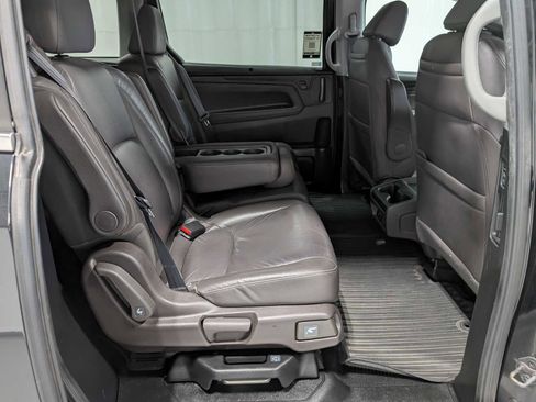 Used 2018 Honda Odyssey EX-L image 45