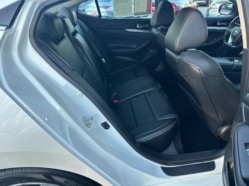 Used 2023 Nissan Maxima SV w/ Floor Mat Group image 15