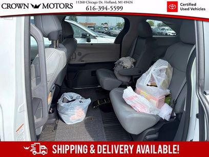 Used 2023 Toyota Sienna XLE